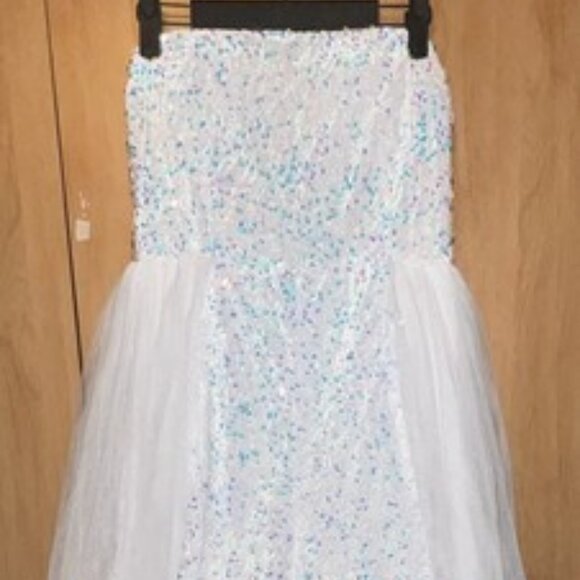 New Bella and Bloom Carrington Strapless Sequin Romper W/ Attached Skirt-Size XL - Picture 1 of 1